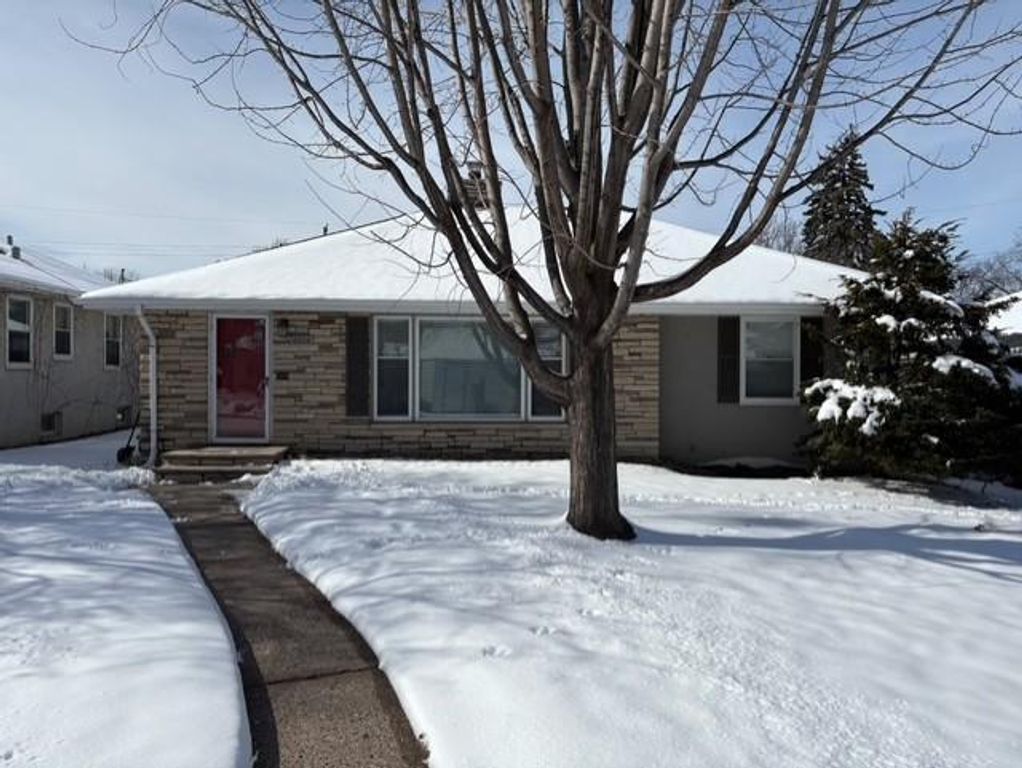 6104 10th Avenue S, Minneapolis, MN 55417