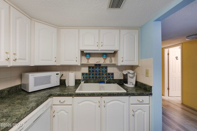 3761 S Atlantic Ave Unit 10, Daytona Beach Shores, FL 32118