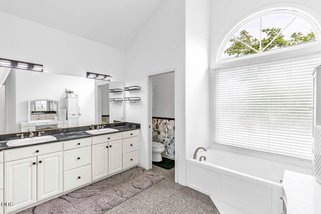 2991 Lexington Drive, Medford, OR 97504