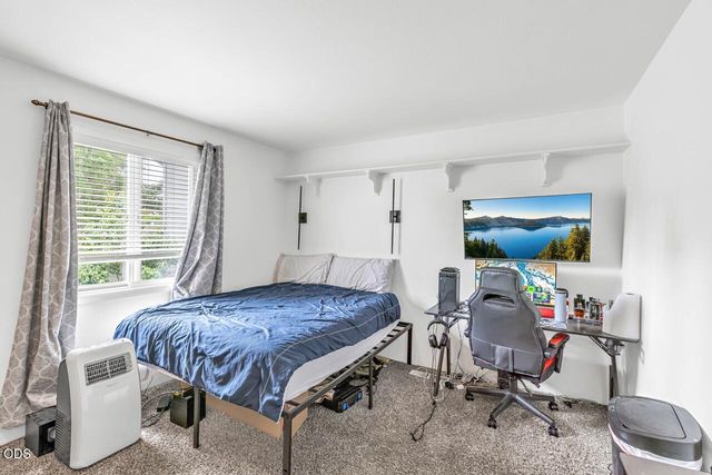 2991 Lexington Drive, Medford, OR 97504