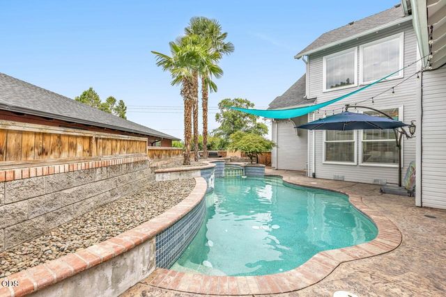 2991 Lexington Drive, Medford, OR 97504