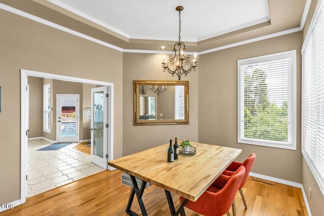 2991 Lexington Drive, Medford, OR 97504