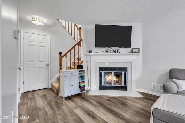 40 Kingston Run, North Brunswick, NJ 08902