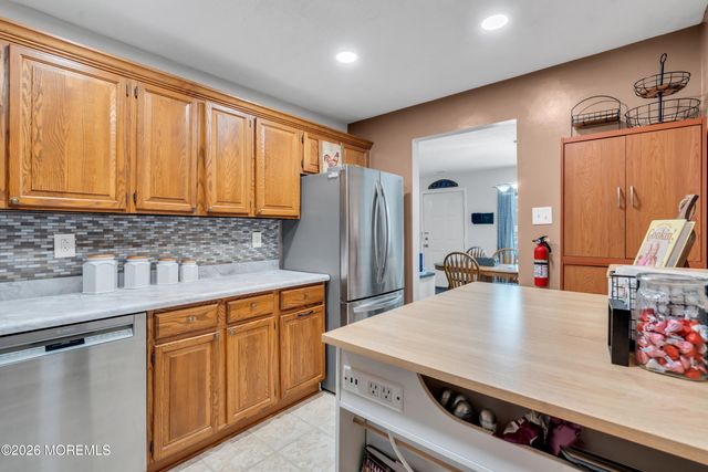 40 Kingston Run, North Brunswick, NJ 08902