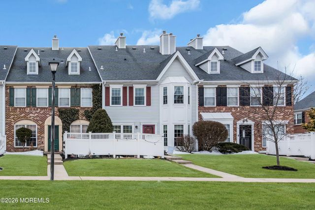 40 Kingston Run, North Brunswick, NJ 08902