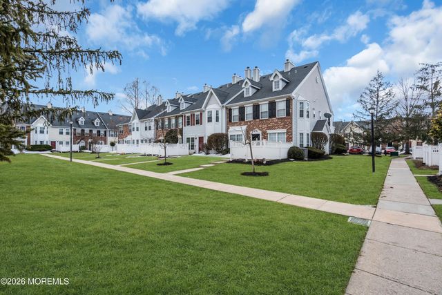 40 Kingston Run, North Brunswick, NJ 08902