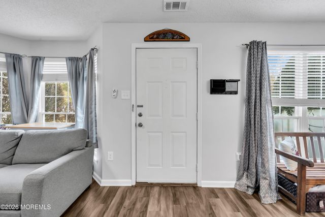 40 Kingston Run, North Brunswick, NJ 08902