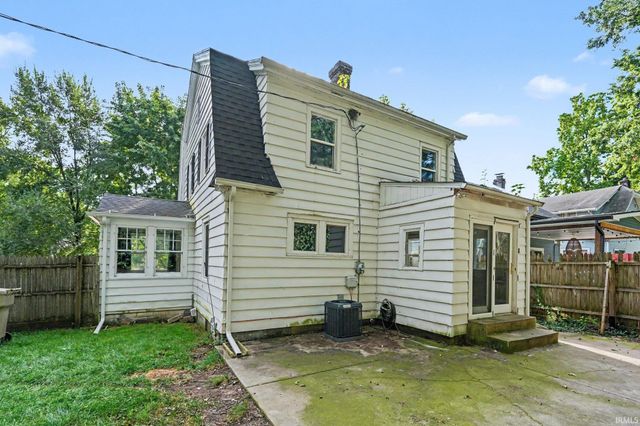 2201 High Street, South Bend, IN 46613