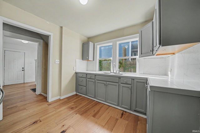 2201 High Street, South Bend, IN 46613