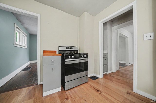 2201 High Street, South Bend, IN 46613