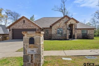 706 Duke Pl, Tyler, TX 75704