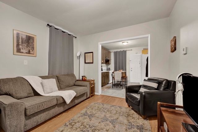 465 W 27th Street 1R, Chicago, IL 60616