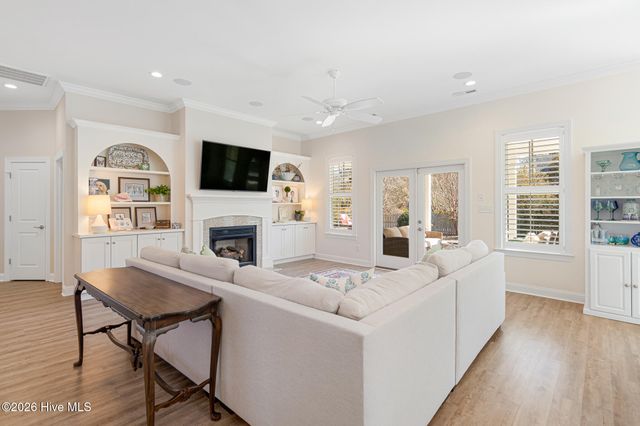 204 Nottingham Lane, Morehead City, NC 28557