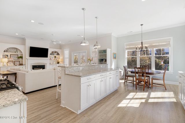 204 Nottingham Lane, Morehead City, NC 28557