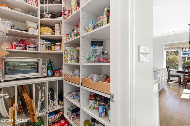 204 Nottingham Lane, Morehead City, NC 28557