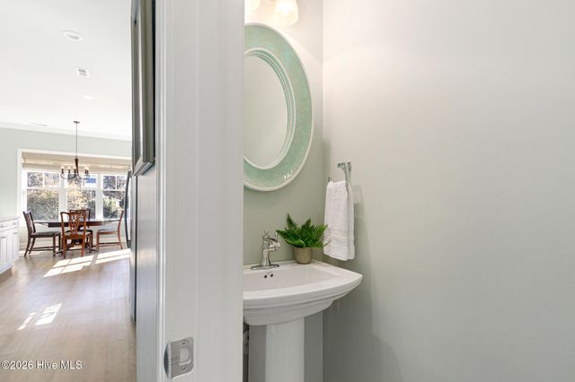 204 Nottingham Lane, Morehead City, NC 28557