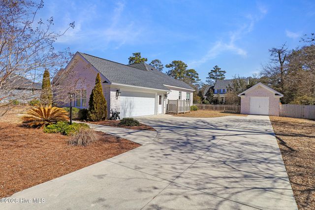 204 Nottingham Lane, Morehead City, NC 28557