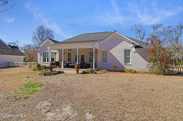 204 Nottingham Lane, Morehead City, NC 28557