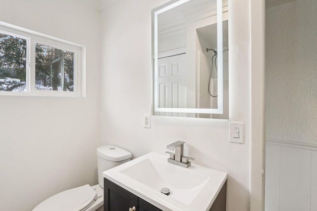 W8771 Walnut ROAD, Delavan, WI 53115