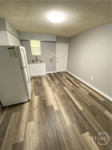 4909 Meding Street, Savannah, GA 31405