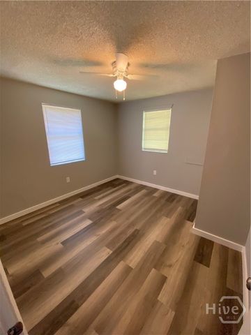 4909 Meding Street, Savannah, GA 31405