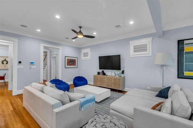 340 W 17th Street, Houston, TX 77008