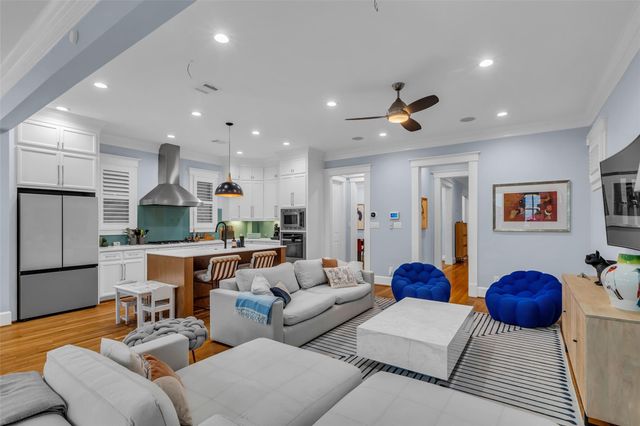 340 W 17th Street, Houston, TX 77008