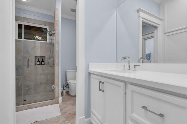 340 W 17th Street, Houston, TX 77008