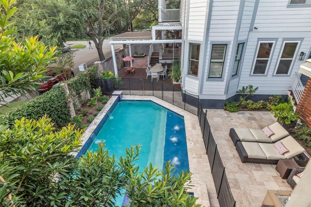 340 W 17th Street, Houston, TX 77008