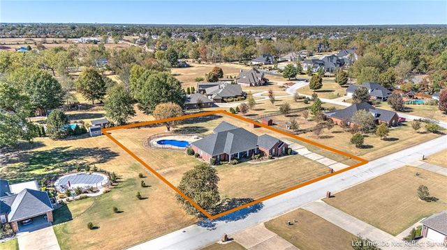 2389 Marylane Drive, Little Flock, AR 72756