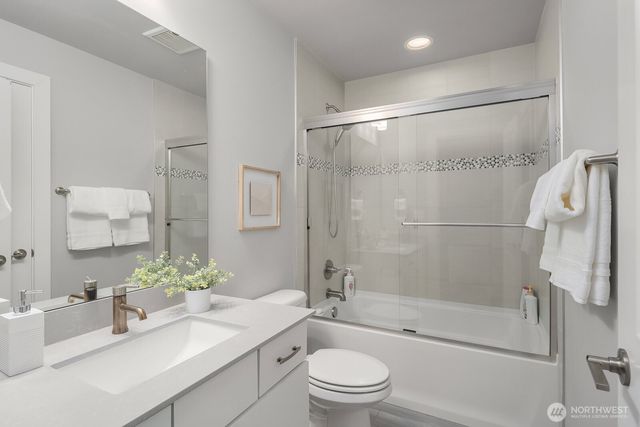 10315 134th Place NE, Kirkland, WA 98033