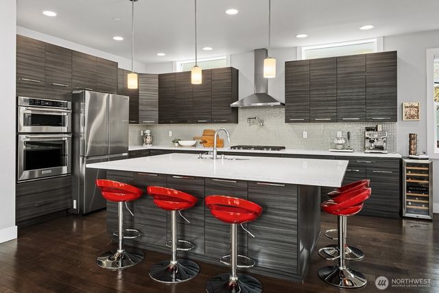10315 134th Place NE, Kirkland, WA 98033