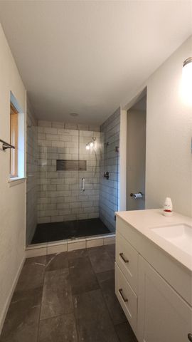 4300 Old Granbury Road, Granbury, TX 76049