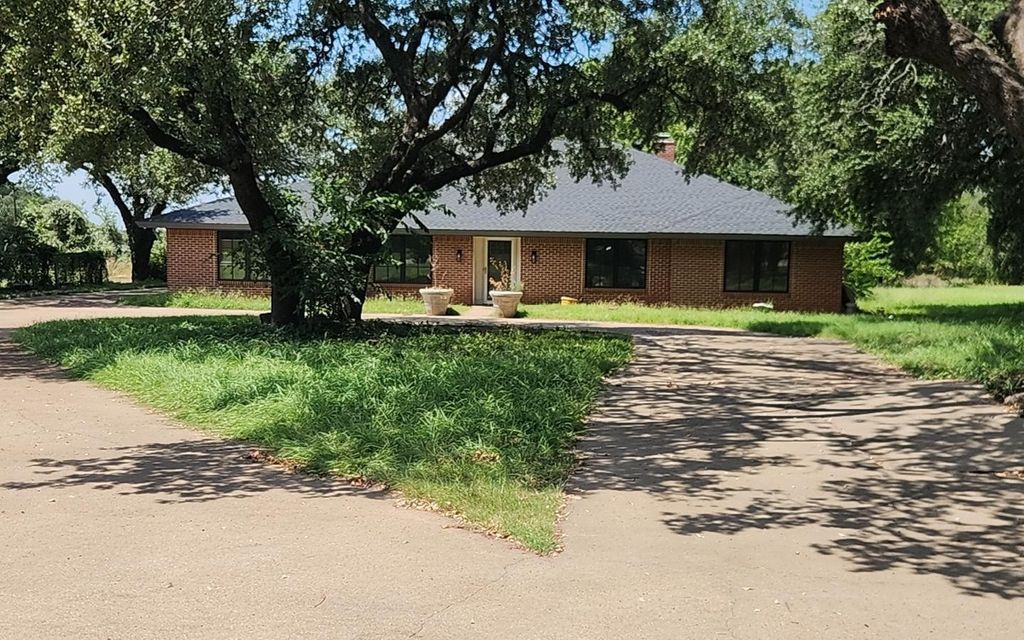4300 Old Granbury Road, Granbury, TX 76049