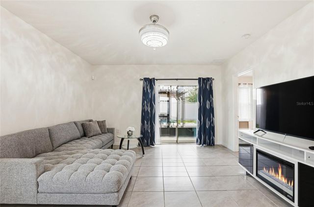 2839 MAIDEN GRASS ISLE, Wesley Chapel, FL 33543