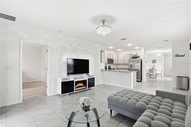 2839 MAIDEN GRASS ISLE, Wesley Chapel, FL 33543