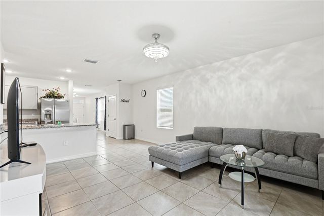 2839 MAIDEN GRASS ISLE, Wesley Chapel, FL 33543