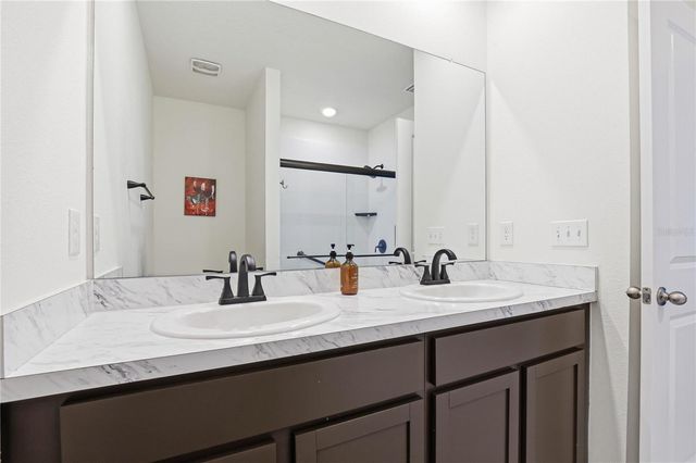 2839 MAIDEN GRASS ISLE, Wesley Chapel, FL 33543