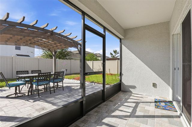 2839 MAIDEN GRASS ISLE, Wesley Chapel, FL 33543