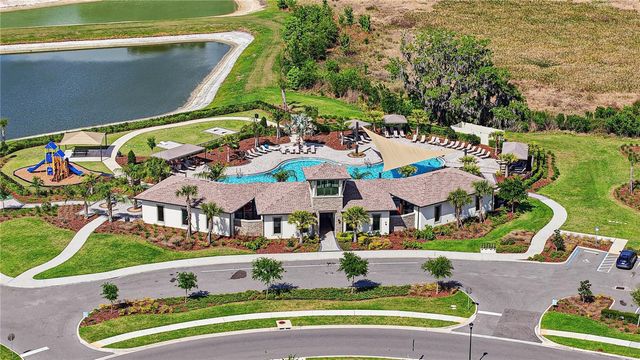 2839 MAIDEN GRASS ISLE, Wesley Chapel, FL 33543