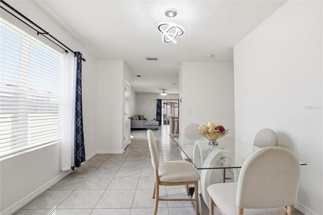 2839 MAIDEN GRASS ISLE, Wesley Chapel, FL 33543