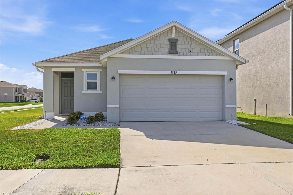 2839 MAIDEN GRASS ISLE, Wesley Chapel, FL 33543