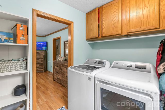 1000 Mountain View Church Road, Zirconia, NC 28790