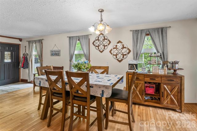 1000 Mountain View Church Road, Zirconia, NC 28790