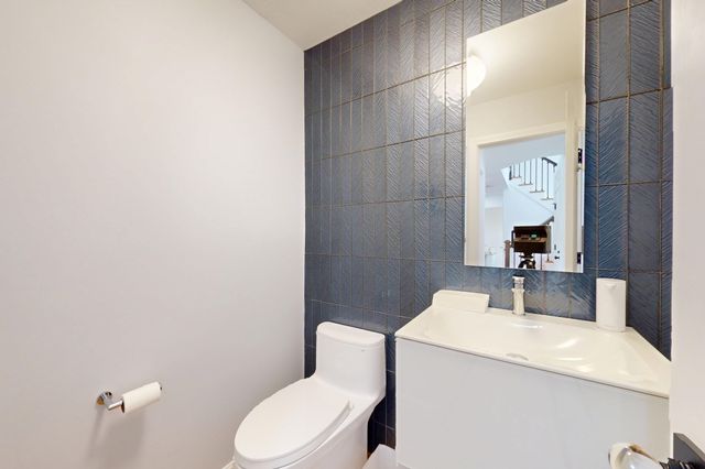 15 Kings Way 11, Waltham, MA 02451