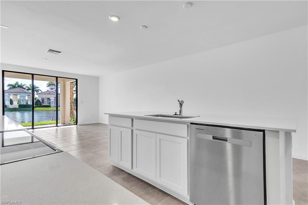 1424 Weeping Willow CT, CAPE CORAL, FL 33909 — photo 5