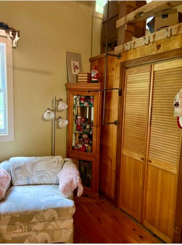 1431 Roarks Cove Rd, Sewanee, TN 37375