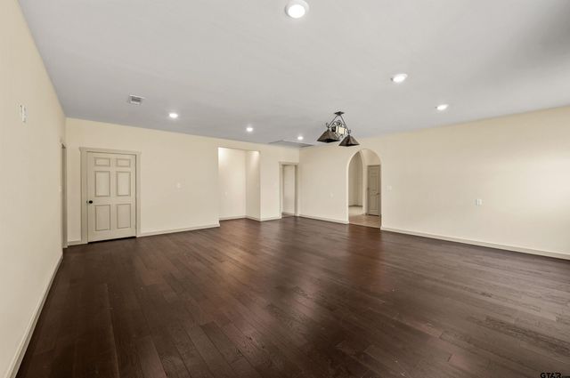 1745 County Road 1570, Alba, TX 75410