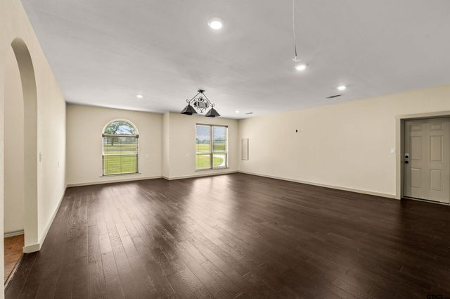 1745 County Road 1570, Alba, TX 75410
