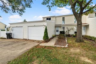 231 Deepwood Drive, Wadsworth, OH 44281